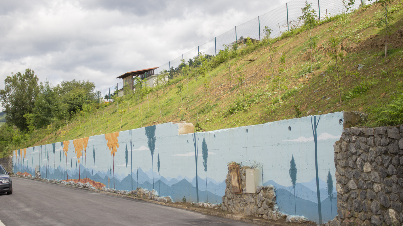 Mural de paisaje arbolado, realizado por HA13estudio